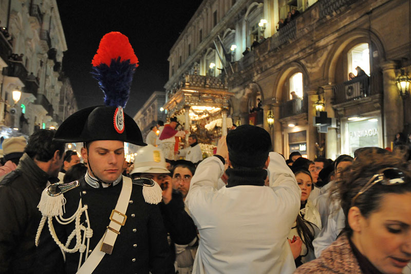 Catania devota: luci e tradizione