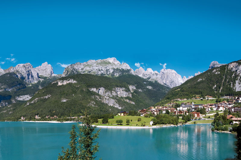 Trentino: vacanze per tutti tra laghi, ciclabili e passeggiate in montagna