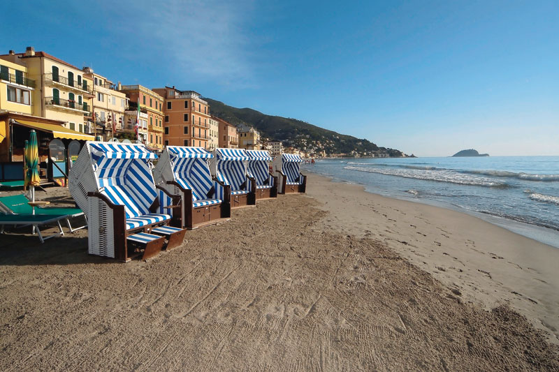 Liguria: spiagge aperte anche in inverno