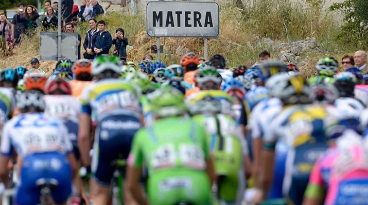 Foto Matera: Giro d'Italia tra i Sassi
