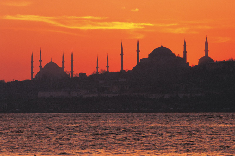Alla scoperta della Turchia, tra moschee, bazar e città delle fate