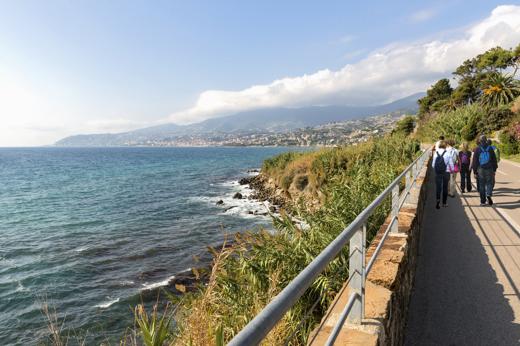 La Liguria dei sentieri. Vista mare