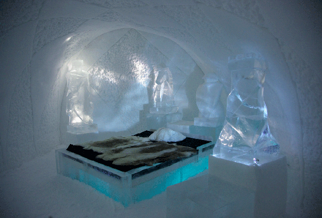 Brivido freddo: una notte nel primo, originale (e più bello) degli Ice Hotel