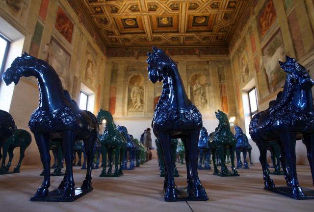 A Palazzo Te,  l’arte di  Ai Weiwei fra tradizione e provocazione