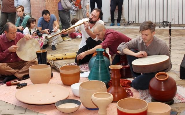 Foto “Buongiorno ceramica!”: un weekend per imparare l’arte del tornio