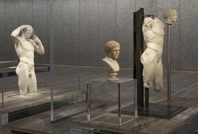 Spettacolo Prada:    la  nuova     Fondazione nella periferia di Milano