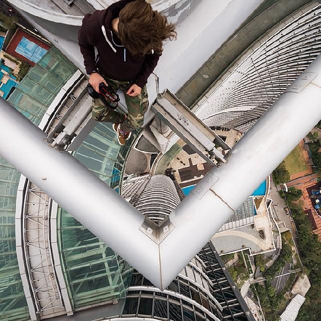 Rooftopping: il selfie dal grattacielo a prova di vertigine