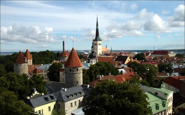 Foto Parigi, Tallin, Siena: i tetti più belli del mondo