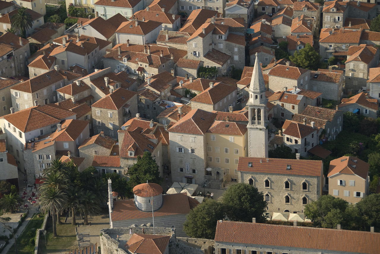 Il centro storico di Budva 