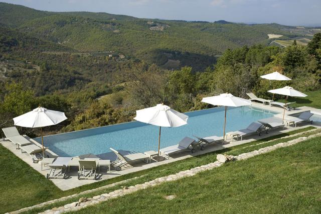 Dormire nel bello: 10 borghi-hotel in Toscana