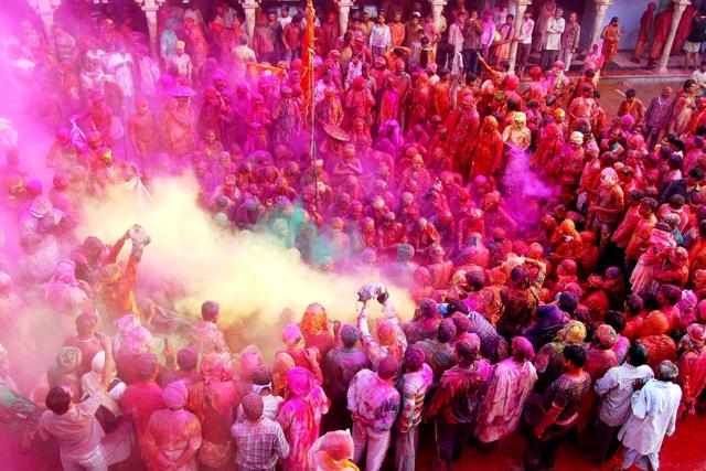 India, il coloratissimo Holi