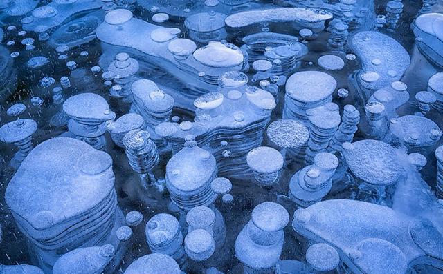 Foto Freddo in arrivo: 20 specchi d’acqua ghiacciati da spettacolo