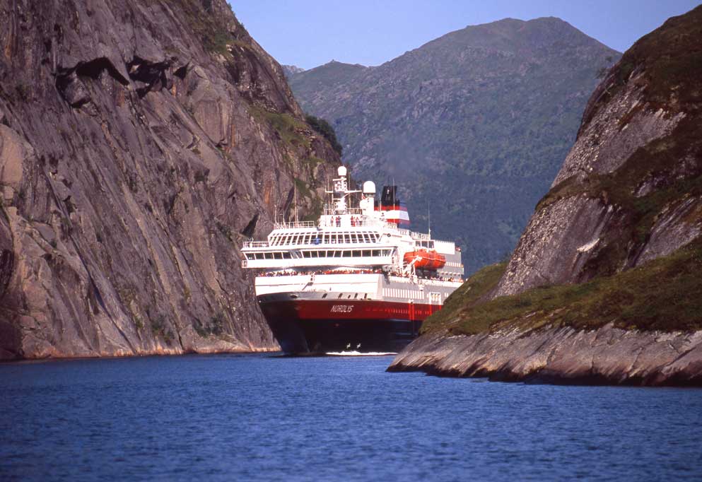 In crociera, tra i fiordi della Norvegia