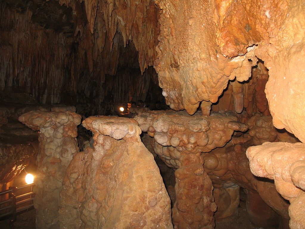 Le 24 grotte più belle del mondo: viaggio alla scoperta dei tesori sotterranei