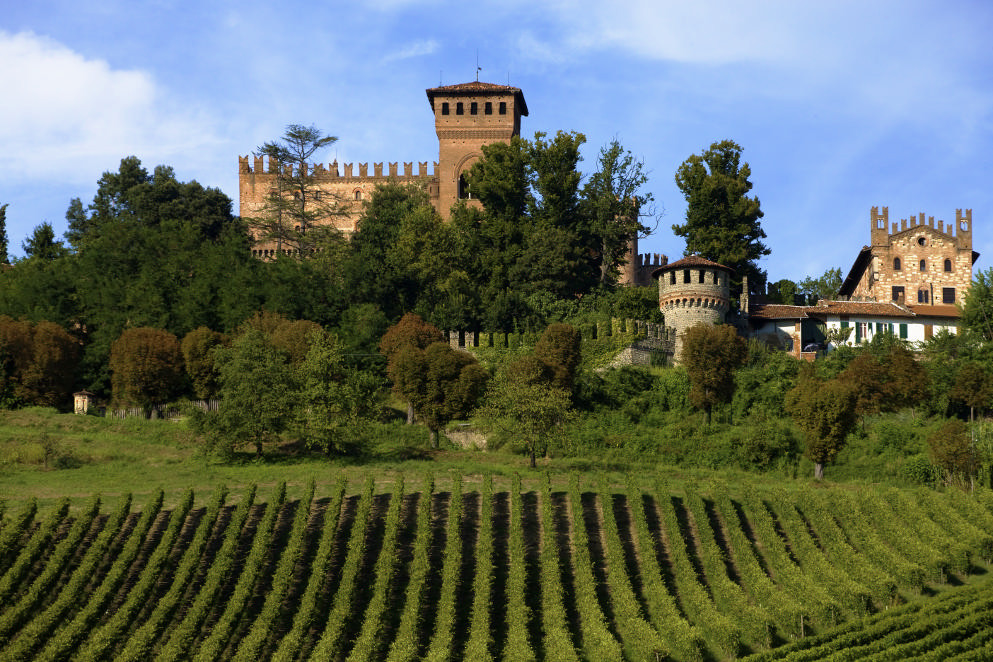 I castelli più belli dove dormire in Piemonte