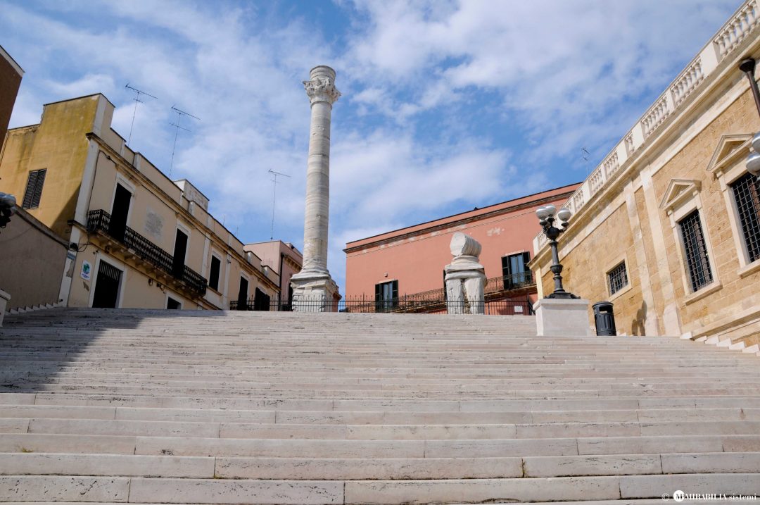 I resti delle colonne terminali dell'Antica Via Appia, a Brindisi