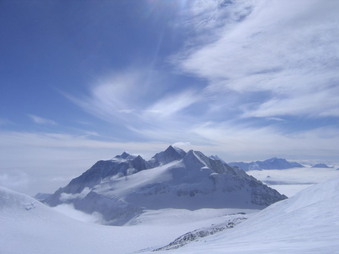 Vinson - 4 892 metri