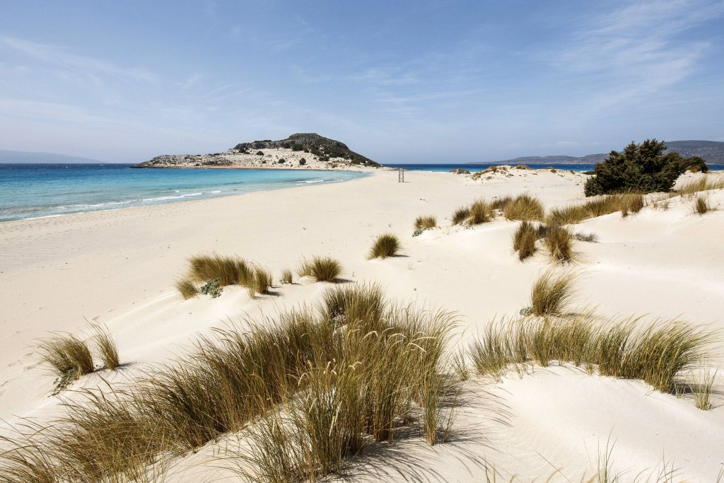La spiaggia di Simos sull'isola greca di ELAFONISSOS
