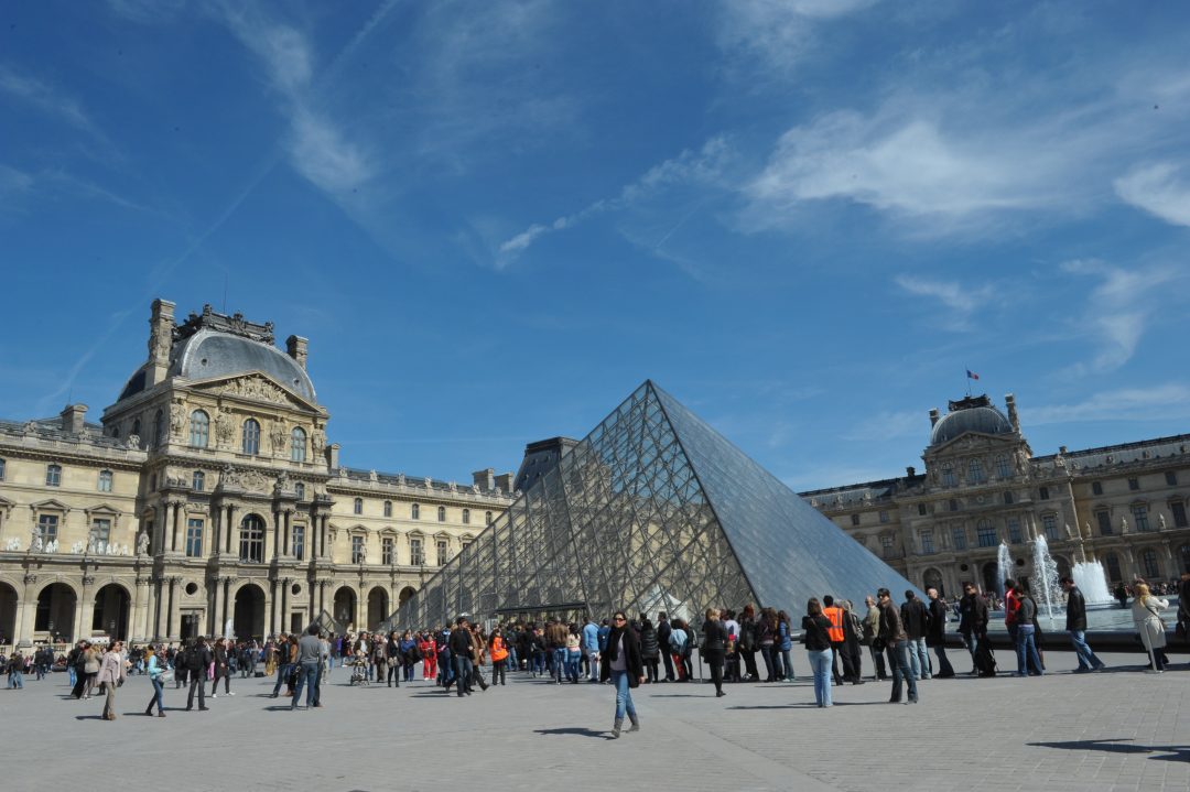 EUROPA - Museo del Louvre