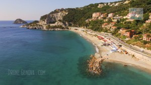 15 spiagge della Liguria viste dal drone