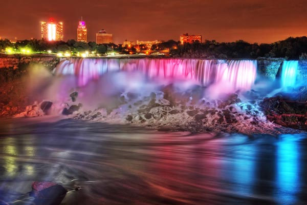 Le cascate più famose degli Usa a colori