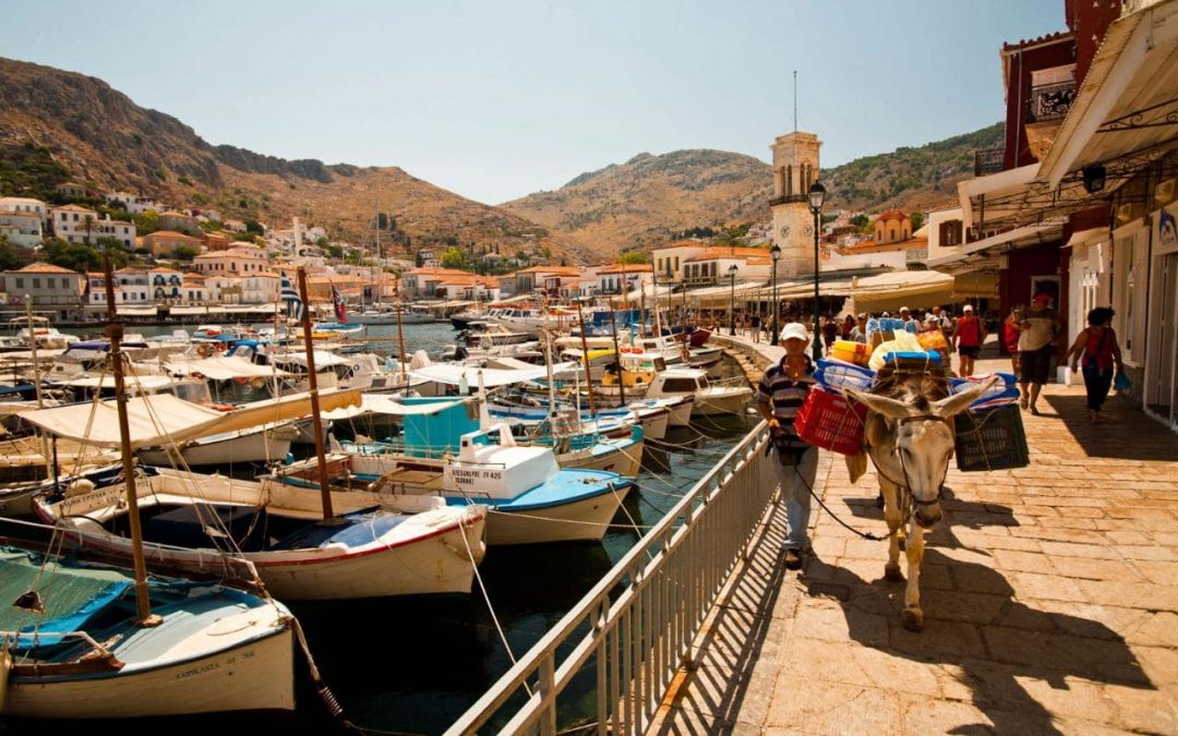 Grecia: tra Idra e Poros, in vacanza con la barca a noleggio