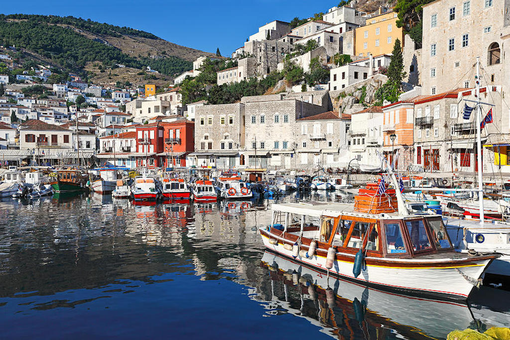 Grecia: tra Idra e Poros, in vacanza con la barca a noleggio