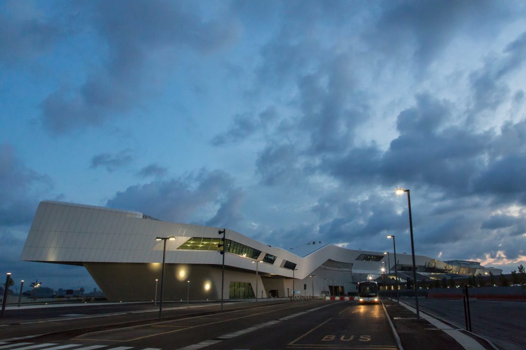 Afragola, Napoli, la nuova stazione progettata da Zaha Hadid.