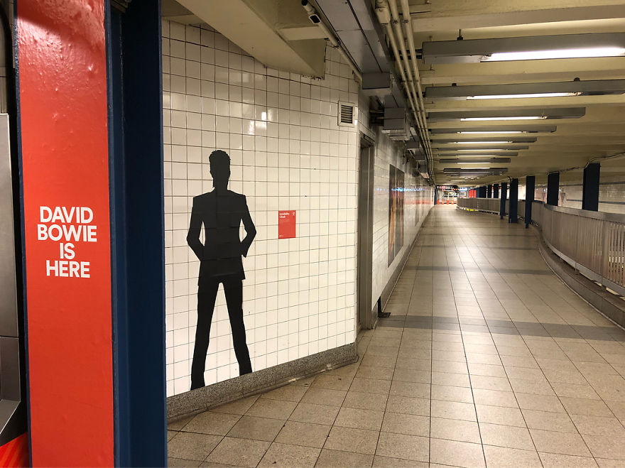 La fermata “David Bowie” a New York
