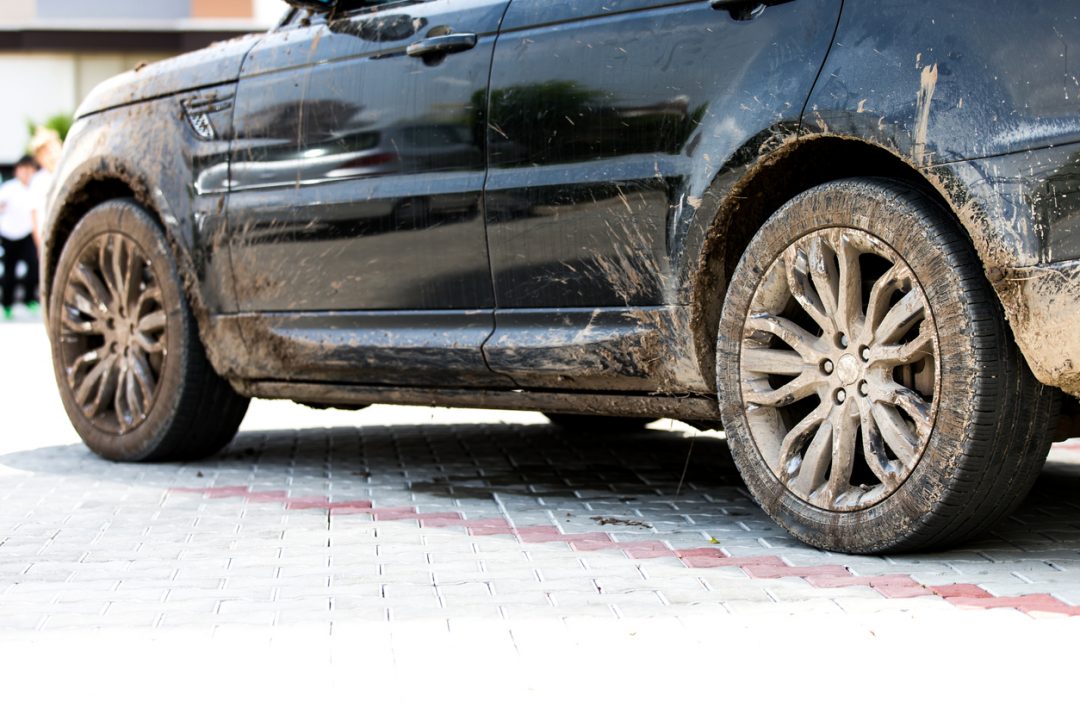 In Oman è vietato tenere l'auto sporca