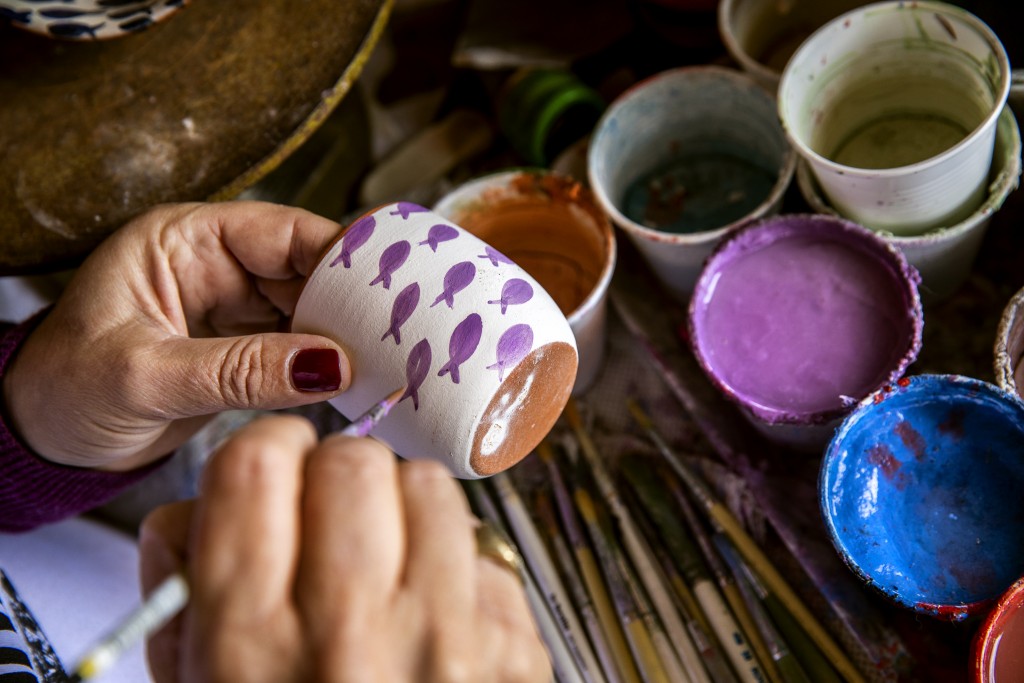 Chios, Armolia, lavorazione di ceramica