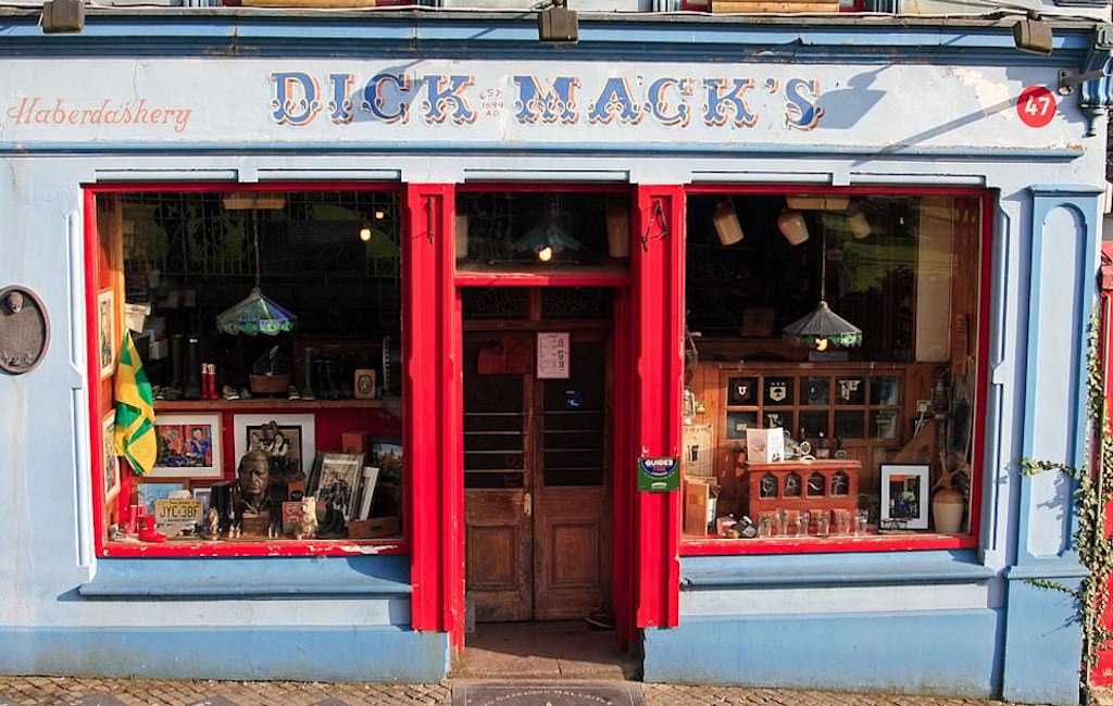 Dick Mack's, Dingle