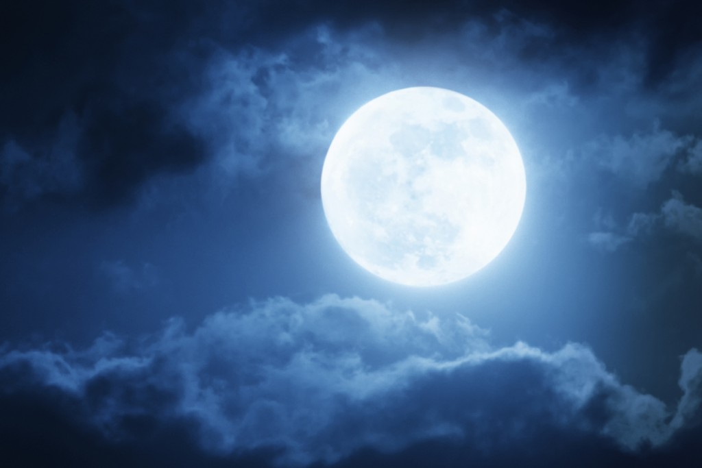 Full moon - luna piena - blue mood