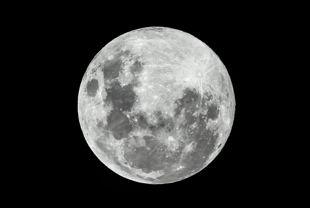 21 luglio 1969, l’uomo cammina sulla luna (Cubo Unipol di Bologna)
