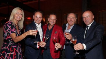 Nella foto: Matteo Lunelli, presidente delle Cantine Ferrari, il ristoratore Francesco Cerea, Gerry Scotti con la compagna Gabriella Perino, e il giornalista Gianluigi Nuzzi.