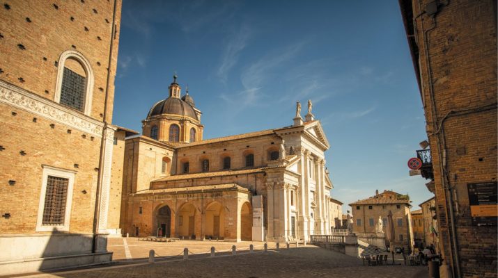 Foto A Urbino il Cinquecentenario di Raffaello