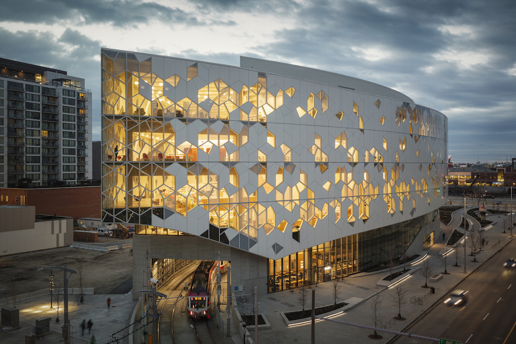 Le biblioteche di Calgary e Helsinki