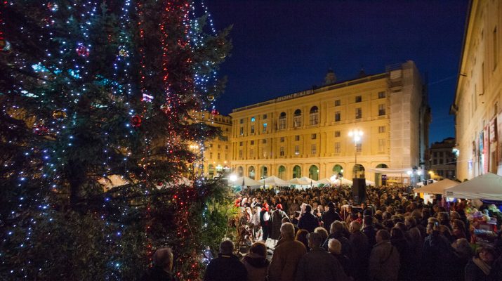 Foto Natale a Genova, un tuffo nella tradizione