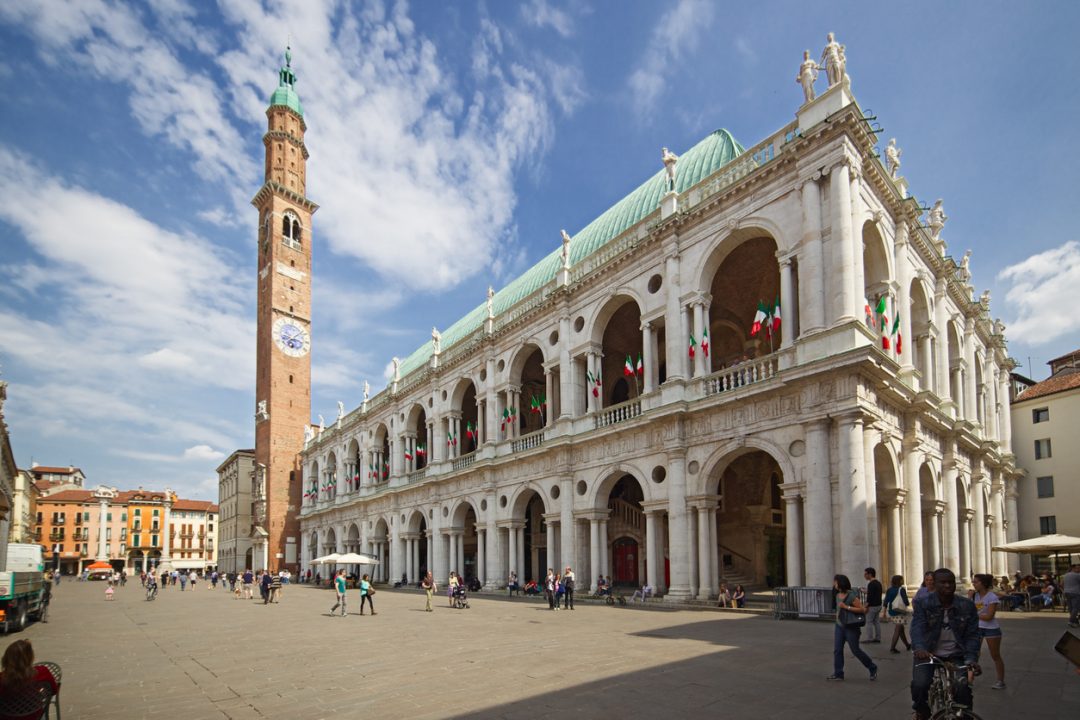 La città di Vicenza e le ville del Palladio in Veneto (1994)
