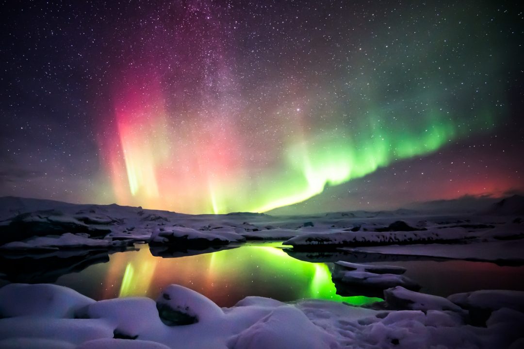 Aurora sulla Jökulsárlón Lagoon, Islanda