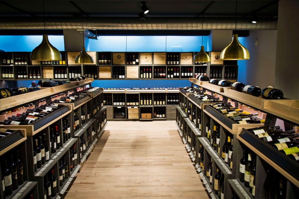 Da Pur Südtirol, a Bolzano, si trovano i migliori prodotti, dai vini alle mostarde, dell'Alto Adige.