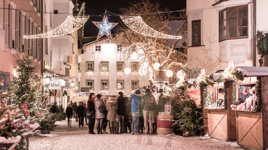 Mercatini di Natale in Tirolo, Austria: a Kitzbühel, bancarelle e neve