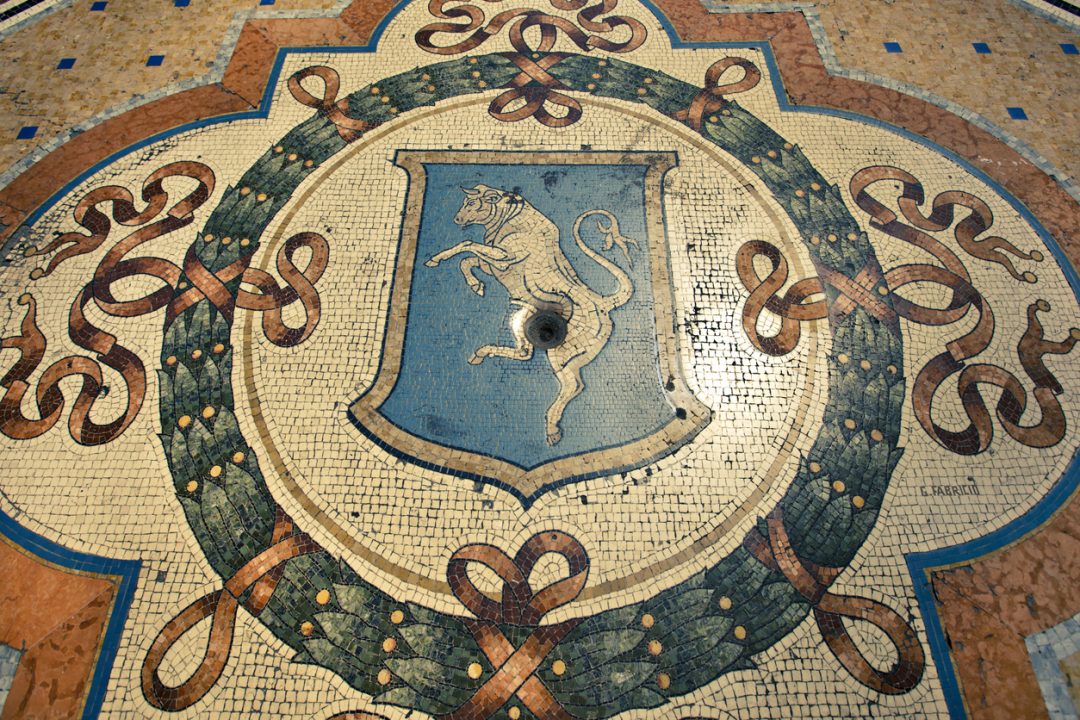 Toro di Milano - Galleria Vittorio Emanuele II