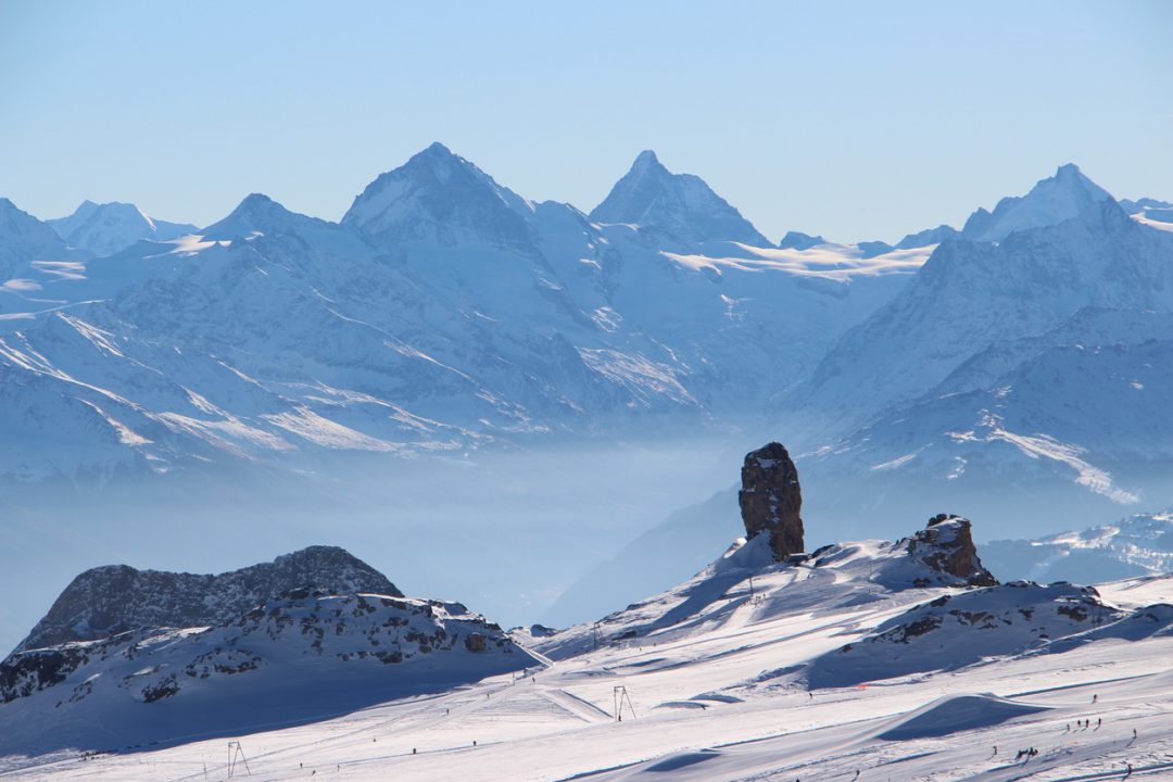 Novembre: Svizzera, primo sci a glacier 3000