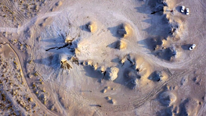 Paesaggi incredibili: i vulcani di fango dell’Azerbaigian visti dall’alto