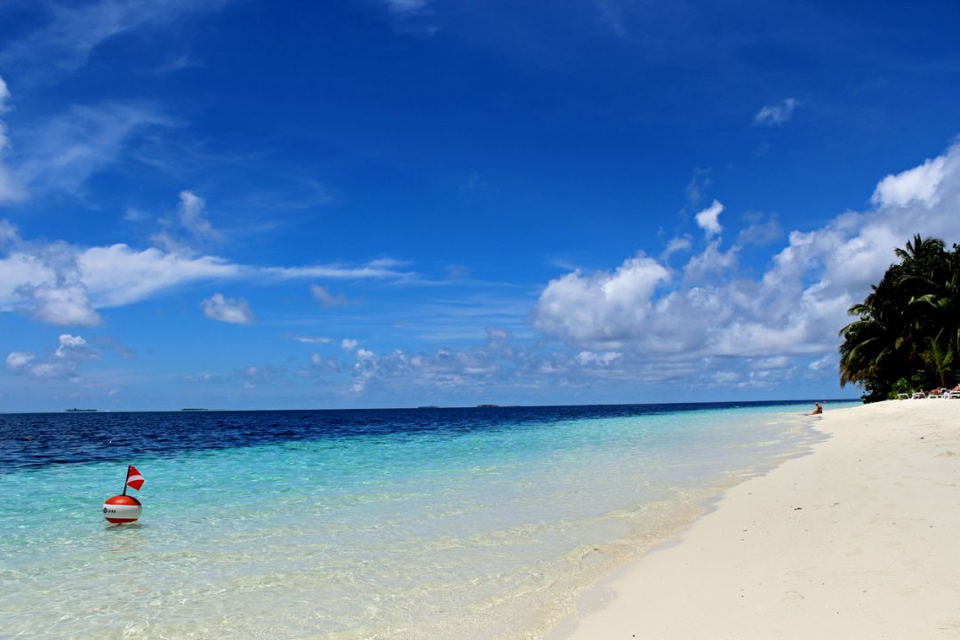Una spiaggia alle Maldive