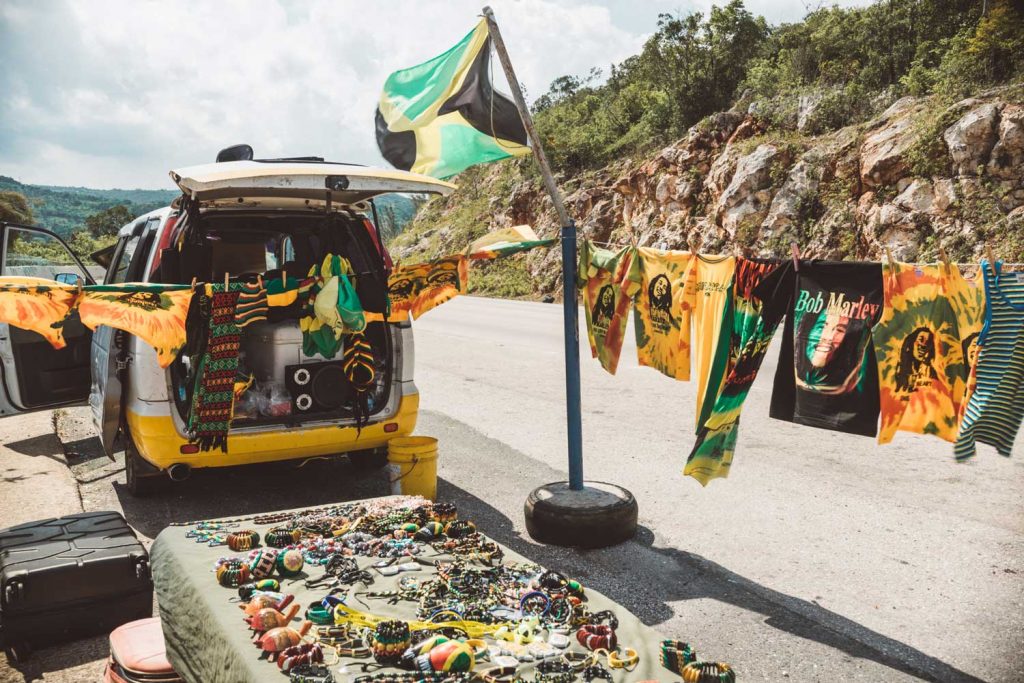 furgoncino con musica raggae Giamaica