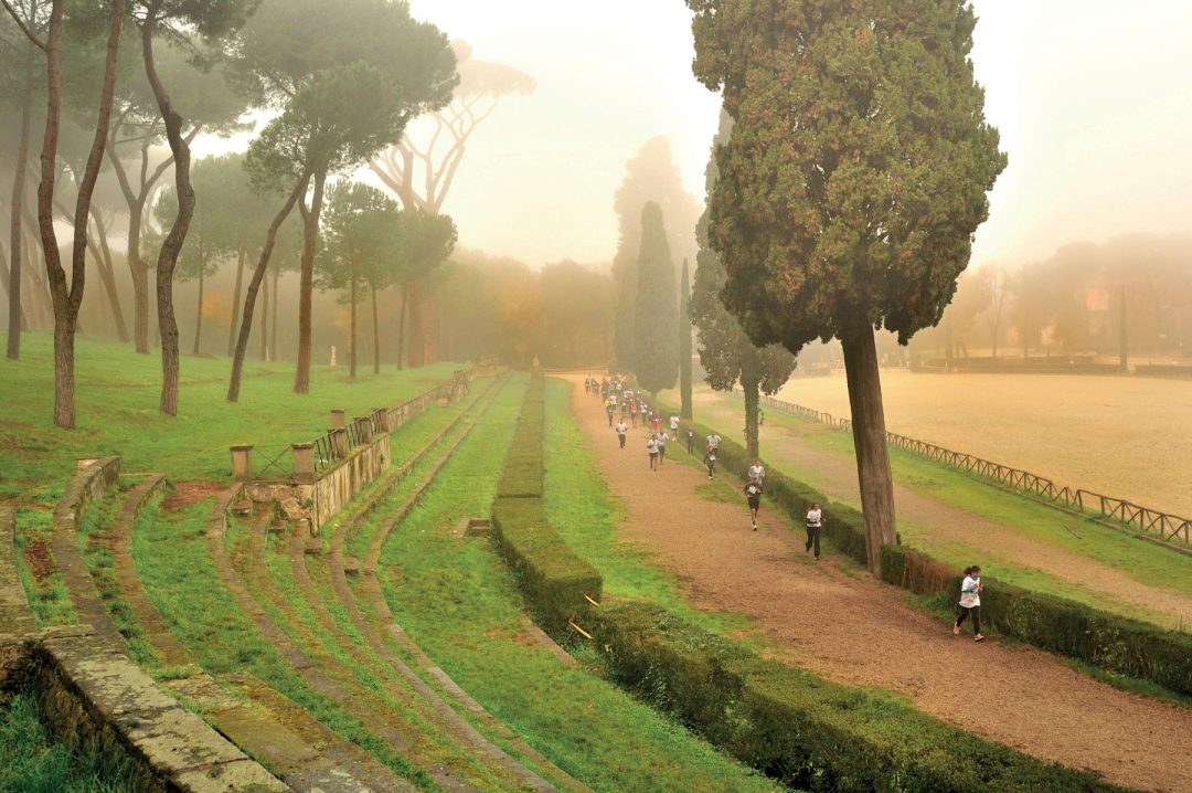  Una corsa nella Roma silenziosa, Italia