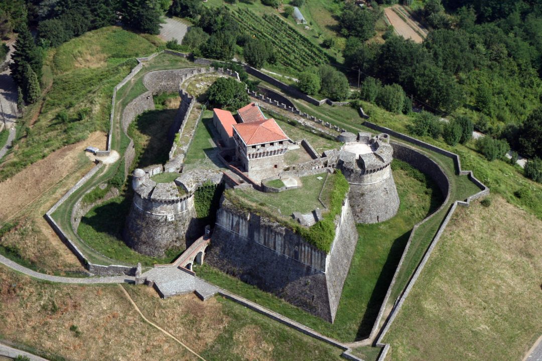 Fortezza di Sarzanello (Liguria)