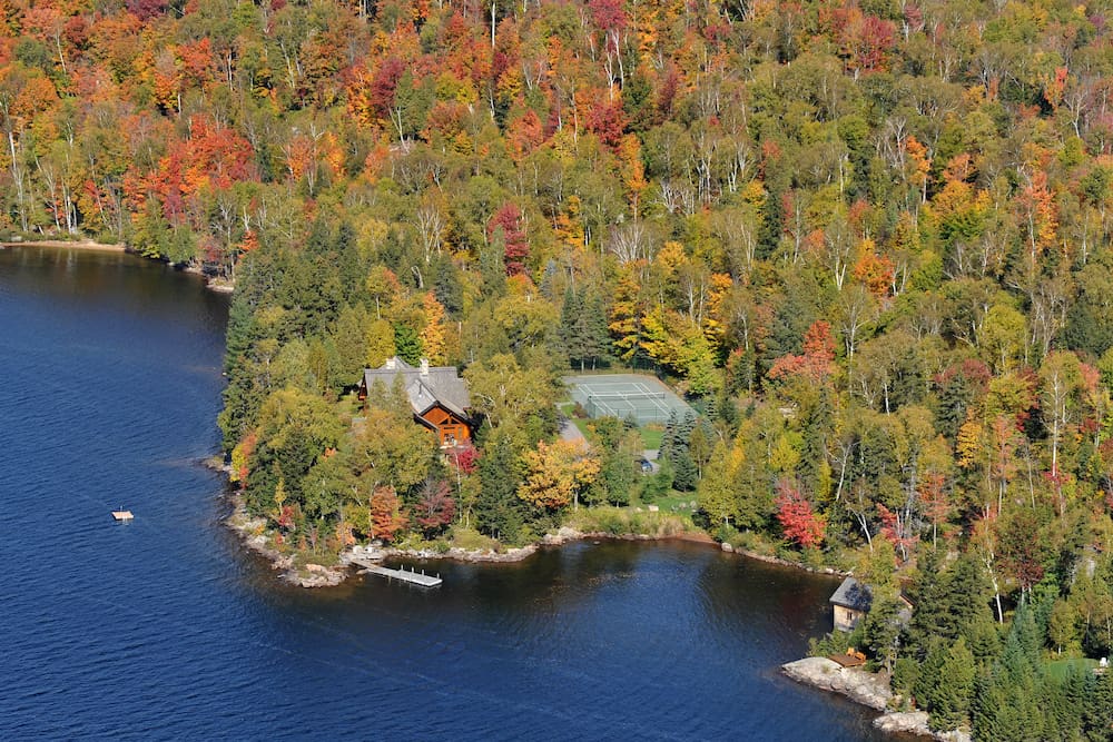 Una villa da sogno sul lago? Ecco le 10 più costose al mondo (due sono in Italia)